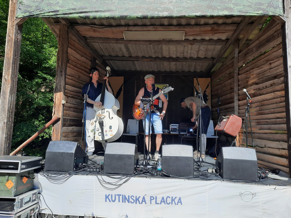 Kutinska placka 20250011
